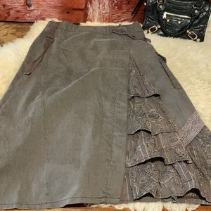 Xanaka Moroccan skirting